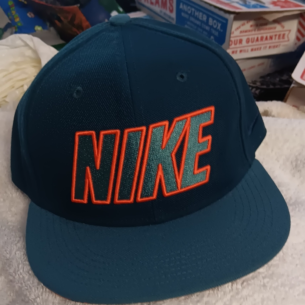 Nike snapback